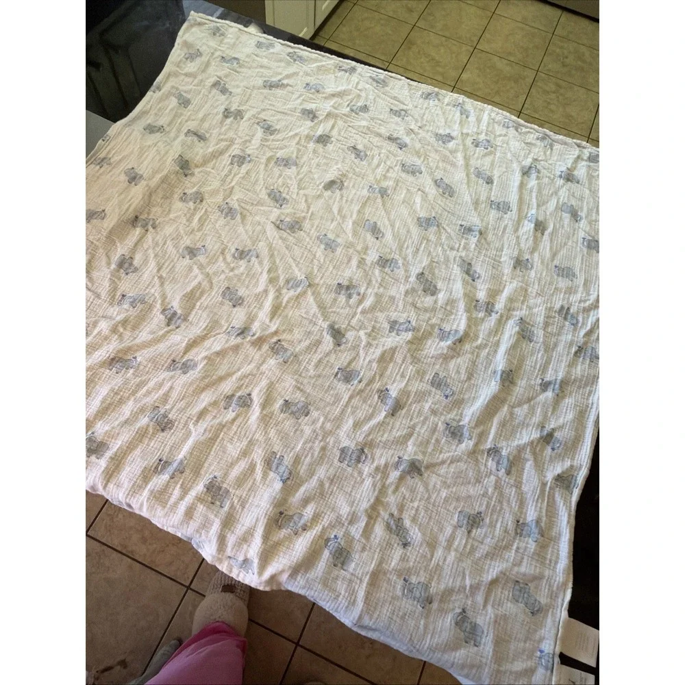 Aden +‎ Anais Baby Blanket Blue Elephant Spraying Water Muslin Swaddle Lovey